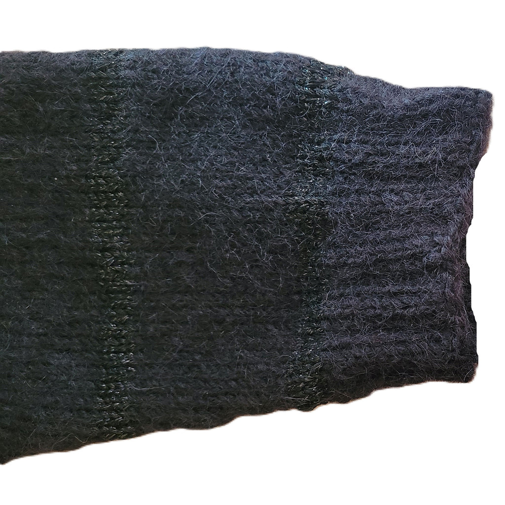 Gestreifter Raglanpullover mit Rollkragen und Glitzer