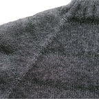 Gestreifter Raglanpullover mit Rollkragen und Glitzer